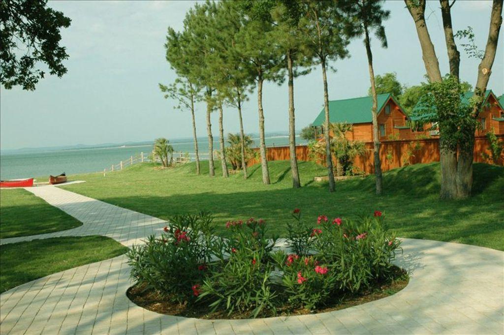 Paradise Resort At Hill Country Buchanan Dam Dış mekan fotoğraf